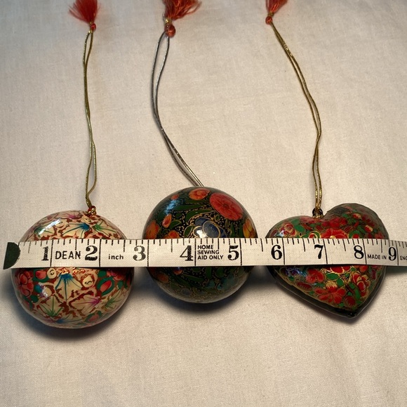 Kasmir Art Paper mache ornaments tassel hand painted - Picture 14 of 16